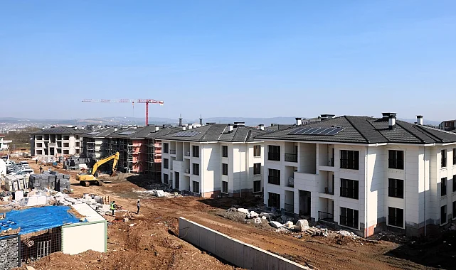 Kocaeli'de Kartepe Kent Konut Evleri'nde kaba inşaat tamamlandı