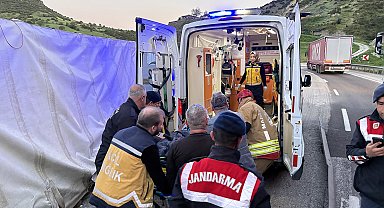 Kontrolden çıkan tır devrildi: 1 yaralı