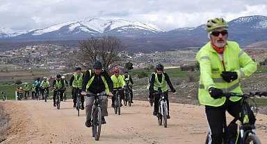 Konya'da pedallar tarih ve doğaya çevrildi