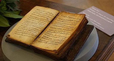 Kültür varlığı kaçakçılığıyla mücadelede önemli iade... Etiyopya'ya el yazması eser teslim edildi