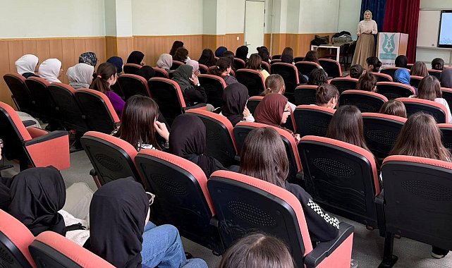 Kütahya Akşemsettin Kız AİHL'de motivasyon programı