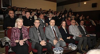 Kütahya protokolü "Devlet Ana" adlı tiyatro oyununu izledi