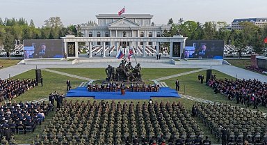 Kuzey Kore lideri, Ukrayna'da ölen Kuzey Koreli askerler anısın anıtın açılışını yaptı
