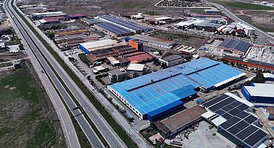 Leylekler yuvaya döndü, fabrikada üretime ara verildi