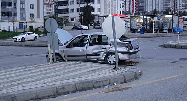 Malatya'da iki araç çarpıştı: 4 yaralı