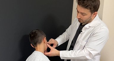 Malazgirt'te ağır yaralanan çocuk mikrocerrahiyle sağlığına kavuştu