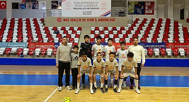 Mardin Kasımiye Ortaokulu Futsal Takımı, Muş'ta şampiyon oldu!