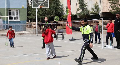 Mardin Yeşilli'de Polis Haftası'nda dostluk maçı