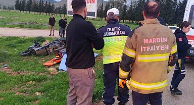 Mardin'de yol kenarına savrulan motosikletin sürücüsü hayatını kaybetti