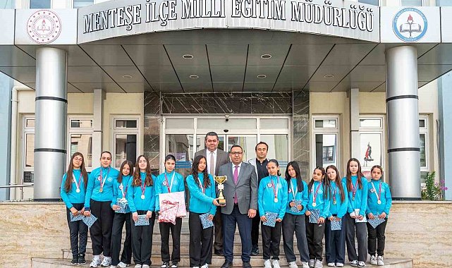 Menteşe Cumhuriyet Ortaokulu Hokey Takımı, Türkiye yarı finalleri yolunda