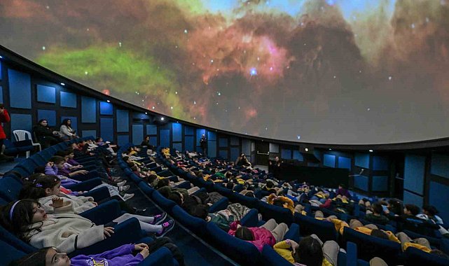 Mercan Bilim Merkezi planetaryumu çocukları evrenle buluşturuyor