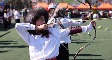 Mersin'de geleneksel okçuluk şöleni: 13 ilçeden 150 sporcu katıldı
