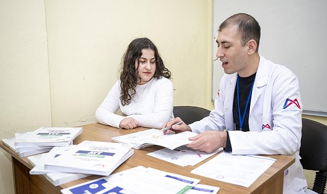 Mersin'de görme engelli öğrenciye ücretsiz eğitim desteği