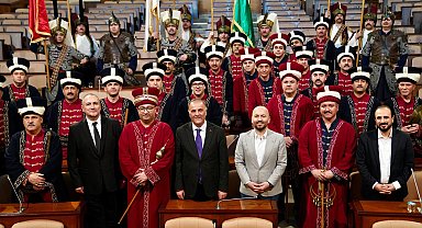 Milli maçta tribünleri coşturan mehteran Saraçhane'de