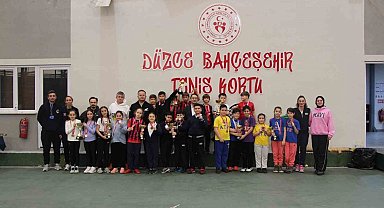 Minikler kort tenisi müsabakaları sona erdi