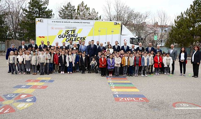 Miniklere 'Güvenli Gelecek' eğitimi