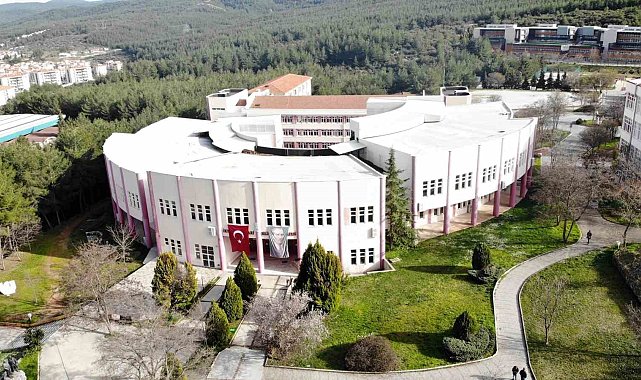 MSKÜ İİBF'de akreditasyon sevinci
