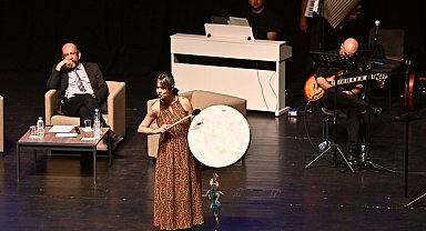 Muratpaşa'da şiir ve müzik dolu gece