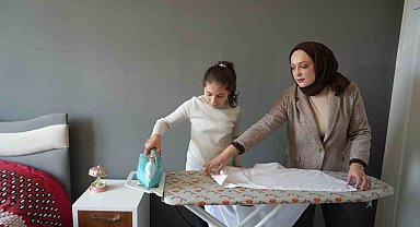 Muş'ta özel öğrencilere ev ortamında yaşam becerisi eğitimi