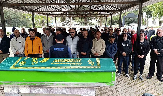 Müzisyen Kemal Cem Öcal, Bodrum'da son yolculuğuna uğurlandı