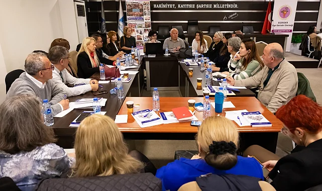 Narlıdere, 3. Yaş Üniversiteleri Çalıştayı'na ev sahipliği yaptı