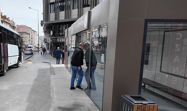 Nevşehir'de akıllı durak kazası kameralara yansıdı