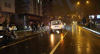 Nevşehir'de kontrolden çıkan minibüs refüje çarpıp karşı şeride geçti: 1 yaralı