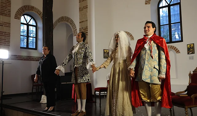 Nilüfer Gölyazı'da "La Serva Padrona" sahnelendi