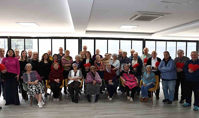 Nilüferli kadınlardan huzurevi sakinlerine gönül köprüsü