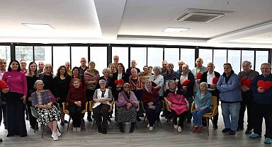 Nilüferli kadınlardan huzurevi sakinlerine gönül köprüsü