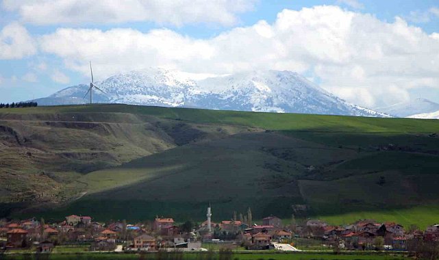 Nisan sürprizi: Amasya'nın zirveleri beyaza büründü
