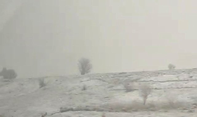 Nisan'da kar sürprizi, Kütahya-Altıntaş arası beyaza büründü