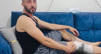 Nizip'te başıboş köpek saldırısında yaralanan 2 kişi belediyeye tepki gösterdi