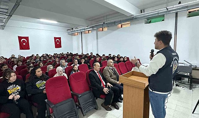 Öğretmen ve öğrencilere siber suçlarla mücadele eğitimi