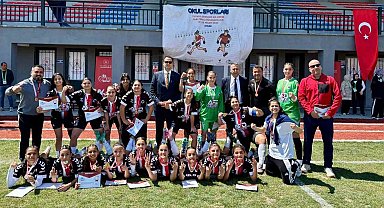 Okul Sporları Futbol Gençler Yarı Final Müsabakaları tamamlandı