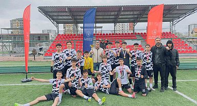 Okullar futbolda Türkan Altun Anadolu Lisesi şampiyon oldu