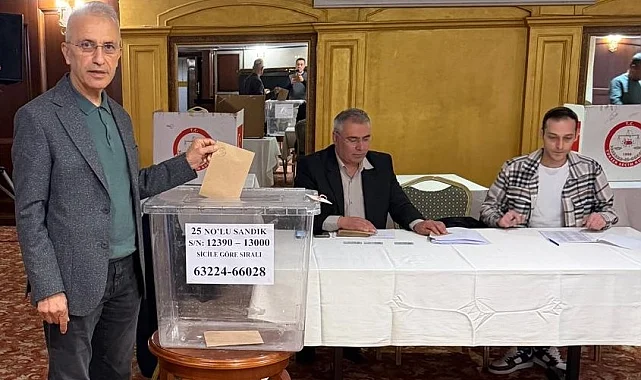 Ömer Çeker'den emek mücadelesine Hürriyetçi Sağlık Sen'le devam