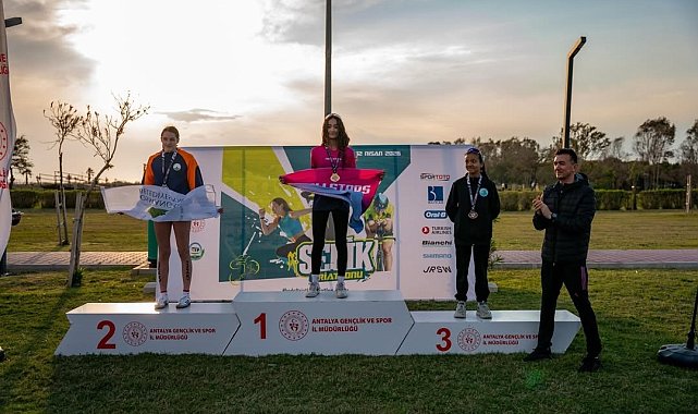 Osmangazi'nin genç sporcuları kürsüyü boş bırakmadı