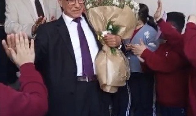 Osmaniye'de 43 yıllık eğitim neferine duygusal uğurlama