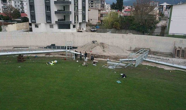 Osmaniye'de deprem sonrası yeniden inşa: 7 Ocak stadyumu %35 seviyesinde