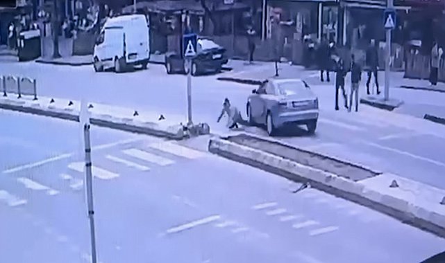 Otomobilin yayaya çarptığı kaza kamerada
