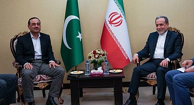 Pakistan Genelkurmay Başkanı Munir, İran Dışişleri Bakanı Arakçi ile görüştü