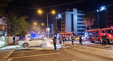 Park halindeki araçta yangın