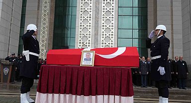 Polis memuru dualarla uğurlandı