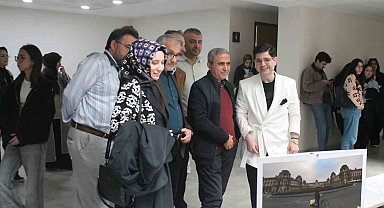 "Kent Düşleri" sergisi sanatseverlerle buluştu