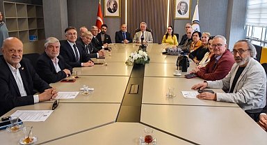 Rektör Karahasanoğlu: "Yapay zekayı fırsata çevirmeliyiz"