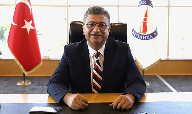 Rektör Kızıltoprak'tan Haydarpaşa Camii tartışmalarına değerlendirme: "Şehrin dinamiği görmezden gelinmesin"