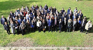 Rektör Yılmaz, başarılı akademisyenlerle bir araya gelmeye devam ediyor