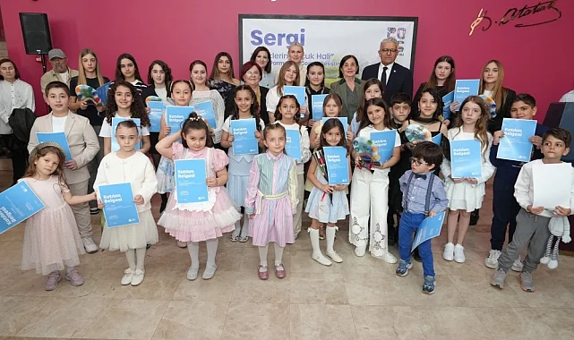 "Renklerin Çocuk Hali" sergisi açıldı