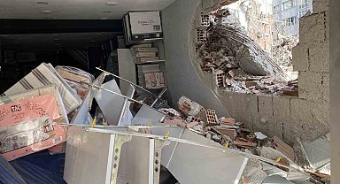 Sadece apartman değil, esnafın ekmek teknesi de yıkıldı